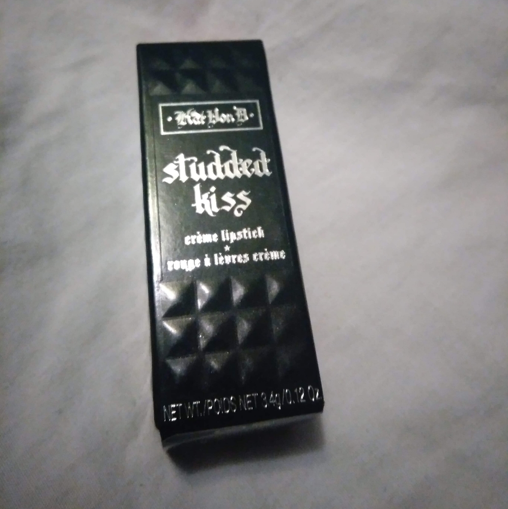 Kat von d studded kiss lipstick